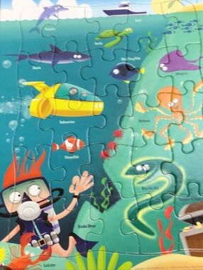 - PlayMonster Puzzle Game Box - Teal, Brown, Yellow